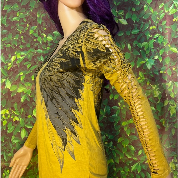 Affliction Women’s T-Shirt - Picture 2 of 13